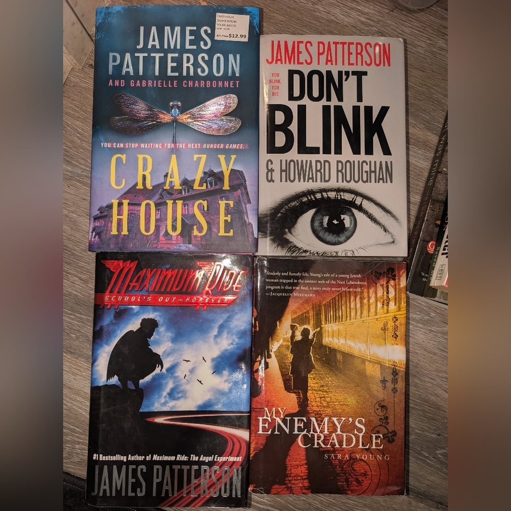 Lot of 4 hardcover books - Picture 1 of 2